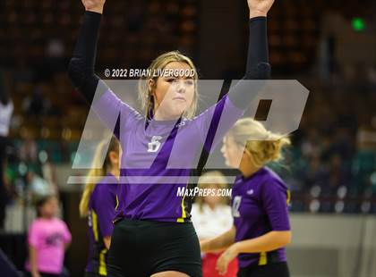 Thumbnail 2 in Kit Carson vs. La Veta (CHSAA 1A State Championship Round 1) photogallery.