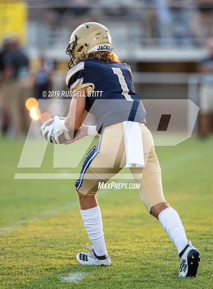 Thumbnail 1 in Tuttle vs Kingfisher photogallery.