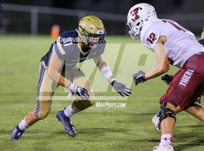 Thumbnail 3 in Tuttle vs Kingfisher photogallery.