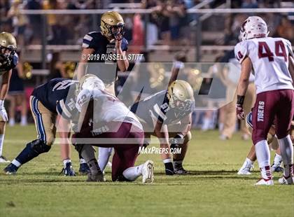 Thumbnail 2 in Tuttle vs Kingfisher photogallery.