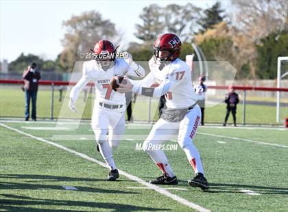 Thumbnail 2 in Huntley vs Marist (IHSA Class 8A 2nd Round Playoff) photogallery.