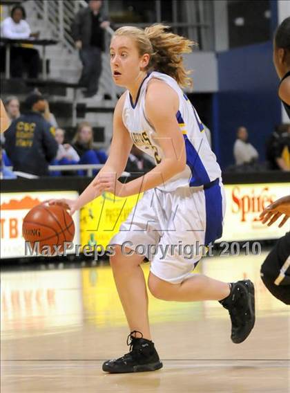 Thumbnail 3 in Agoura vs. Inglewood (CIF SS D3AA Final) photogallery.