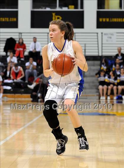 Thumbnail 1 in Agoura vs. Inglewood (CIF SS D3AA Final) photogallery.