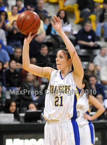 Thumbnail 2 in Agoura vs. Inglewood (CIF SS D3AA Final) photogallery.