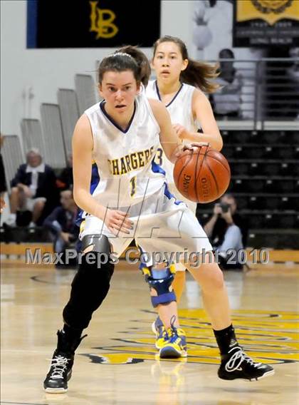 Thumbnail 3 in Agoura vs. Inglewood (CIF SS D3AA Final) photogallery.