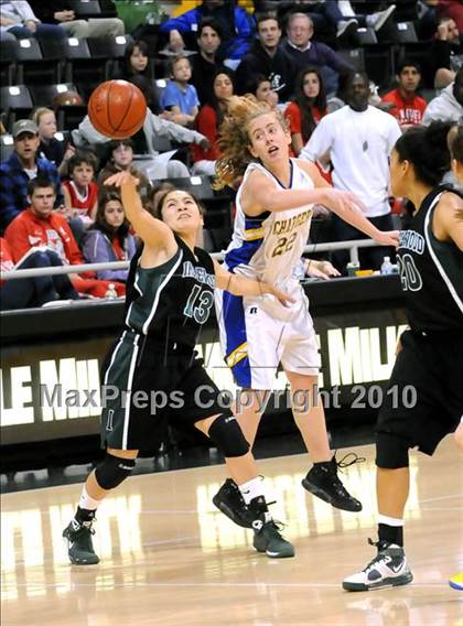 Thumbnail 3 in Agoura vs. Inglewood (CIF SS D3AA Final) photogallery.