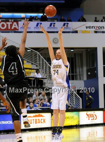 Thumbnail 3 in Agoura vs. Inglewood (CIF SS D3AA Final) photogallery.