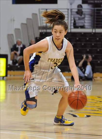 Thumbnail 2 in Agoura vs. Inglewood (CIF SS D3AA Final) photogallery.