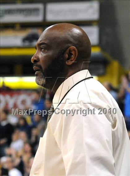 Thumbnail 2 in Agoura vs. Inglewood (CIF SS D3AA Final) photogallery.