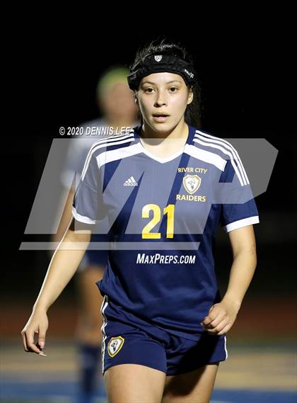 Thumbnail 3 in Folsom vs. River City (CIF SJS D1 Playoffs) photogallery.