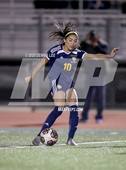 Thumbnail 2 in Folsom vs. River City (CIF SJS D1 Playoffs) photogallery.