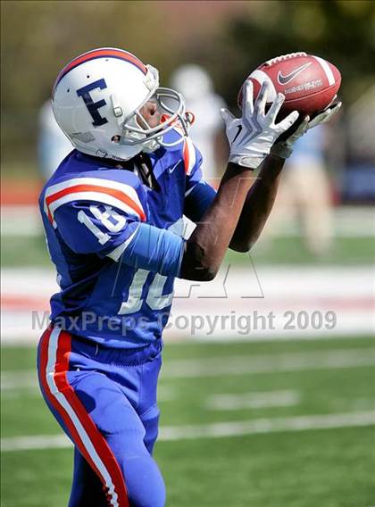 Thumbnail 2 in East @ East St. Louis (5 Days 2 Friday) photogallery.