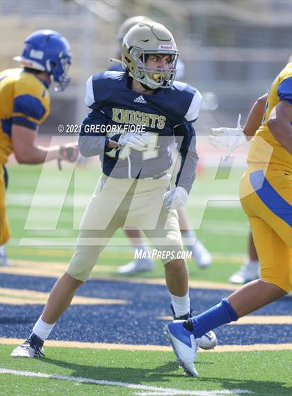 Thumbnail 2 in Notre Dame (SO) @ Bishop Amat photogallery.