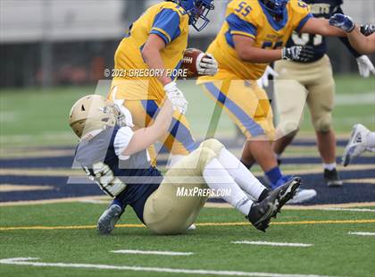 Thumbnail 3 in Notre Dame (SO) @ Bishop Amat photogallery.