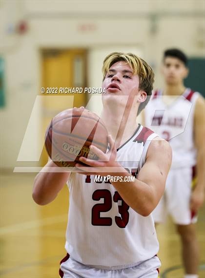Thumbnail 2 in Selma vs. Tulare Union photogallery.
