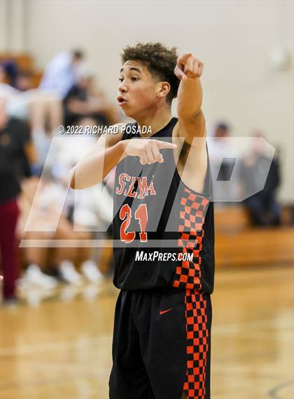 Thumbnail 1 in Selma vs. Tulare Union photogallery.