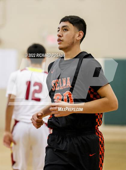 Thumbnail 3 in Selma vs. Tulare Union photogallery.