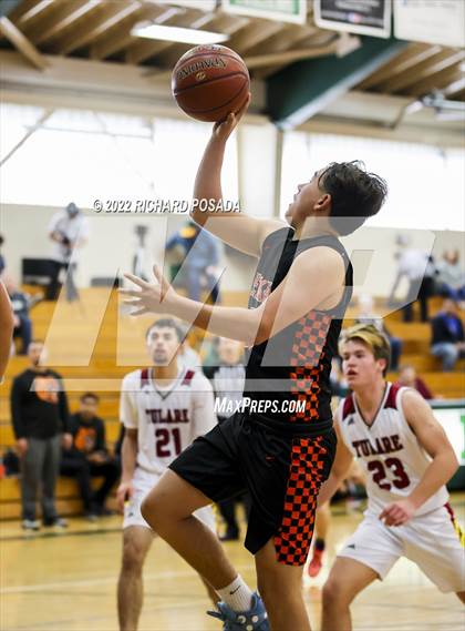 Thumbnail 3 in Selma vs. Tulare Union photogallery.