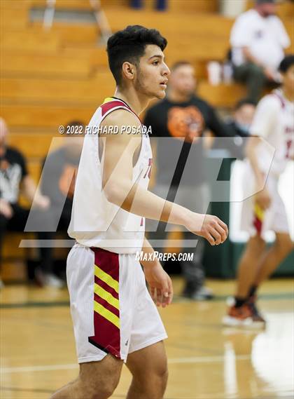 Thumbnail 3 in Selma vs. Tulare Union photogallery.