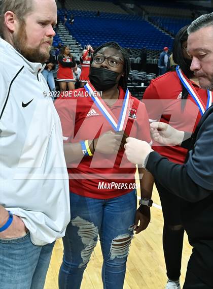 Thumbnail 2 in Cole vs Hitchcock (UIL 3A State Semifinal) photogallery.