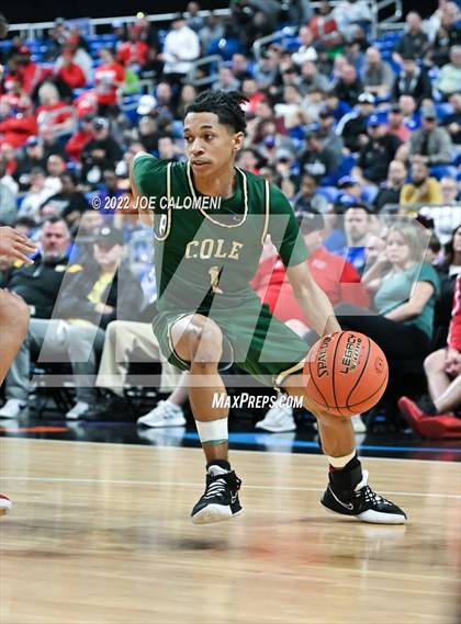 Thumbnail 3 in Cole vs Hitchcock (UIL 3A State Semifinal) photogallery.