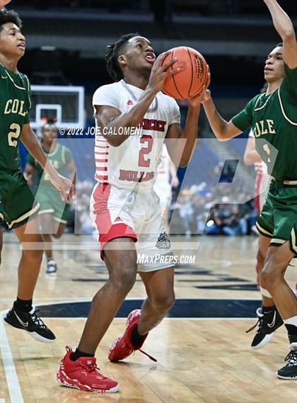 Thumbnail 1 in Cole vs Hitchcock (UIL 3A State Semifinal) photogallery.