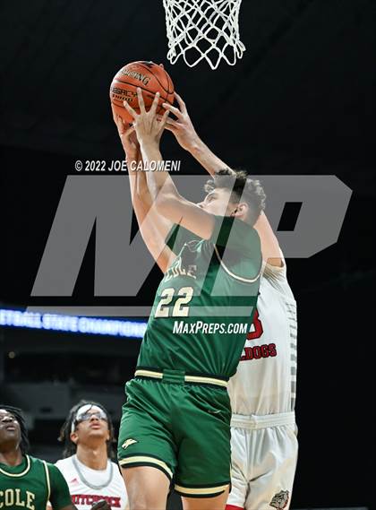 Thumbnail 2 in Cole vs Hitchcock (UIL 3A State Semifinal) photogallery.