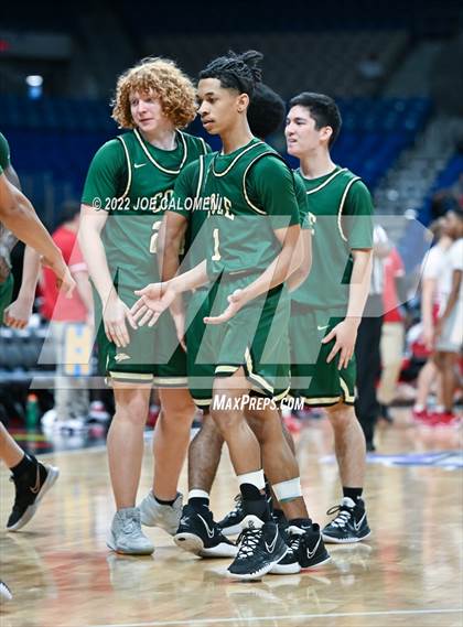 Thumbnail 2 in Cole vs Hitchcock (UIL 3A State Semifinal) photogallery.