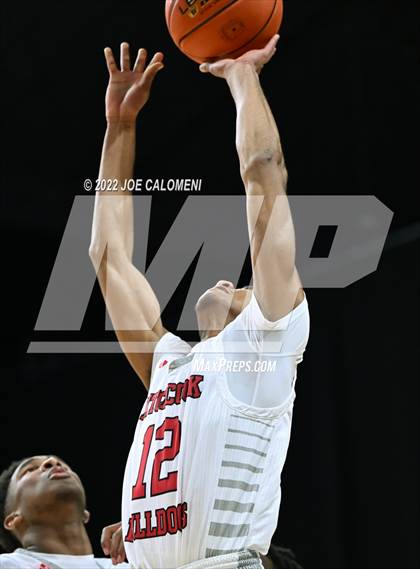 Thumbnail 3 in Cole vs Hitchcock (UIL 3A State Semifinal) photogallery.