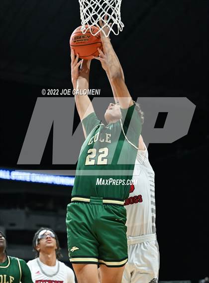 Thumbnail 3 in Cole vs Hitchcock (UIL 3A State Semifinal) photogallery.