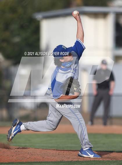 Thumbnail 1 in Eastlake @ Helix photogallery.
