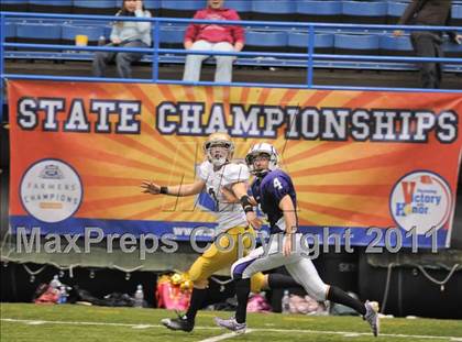 Thumbnail 3 in Yuma Catholic vs. Northwest Christian (AIA 2A State Final) photogallery.