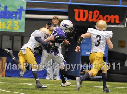 Thumbnail 2 in Yuma Catholic vs. Northwest Christian (AIA 2A State Final) photogallery.