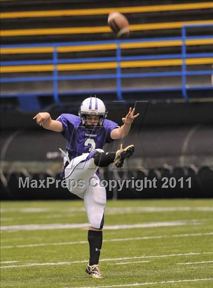 Thumbnail 2 in Yuma Catholic vs. Northwest Christian (AIA 2A State Final) photogallery.