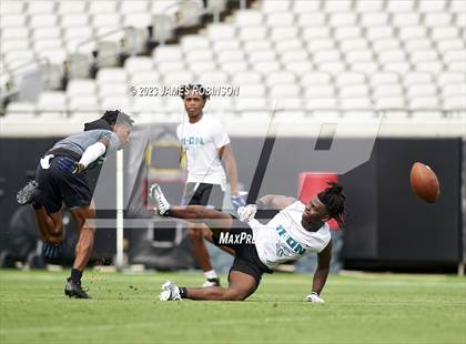 Thumbnail 2 in Ribault vs Brunswick  (Jaguars Prep 11-On Tournament) photogallery.