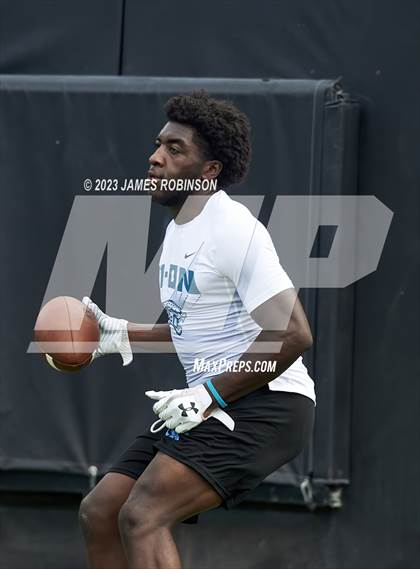 Thumbnail 2 in Ribault vs Brunswick  (Jaguars Prep 11-On Tournament) photogallery.