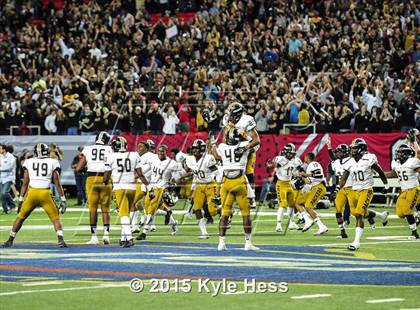 Thumbnail 3 in Roswell vs. Colquitt County (GHSA 6A Final) photogallery.
