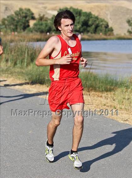 Thumbnail 3 in East Bakersfield Invitational photogallery.
