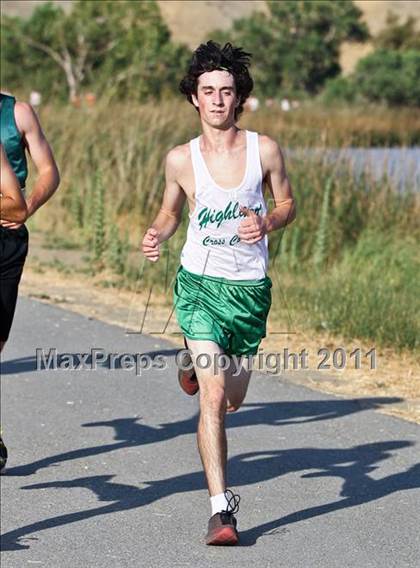 Thumbnail 3 in East Bakersfield Invitational photogallery.