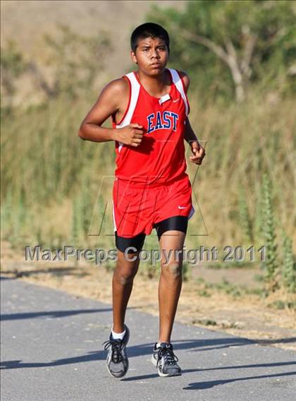 Thumbnail 3 in East Bakersfield Invitational photogallery.