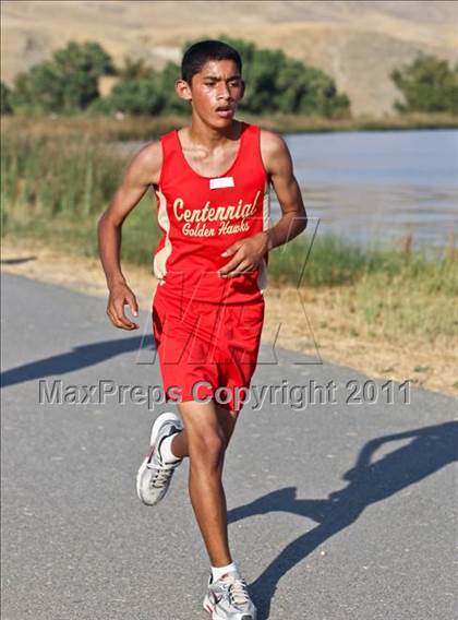 Thumbnail 2 in East Bakersfield Invitational photogallery.