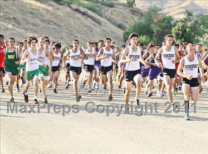 Thumbnail 3 in East Bakersfield Invitational photogallery.