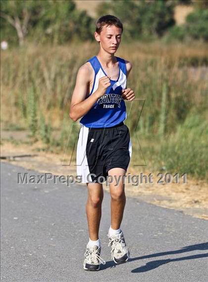 Thumbnail 2 in East Bakersfield Invitational photogallery.