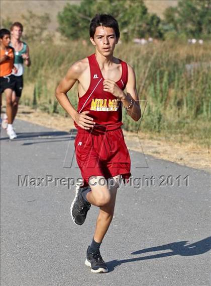 Thumbnail 1 in East Bakersfield Invitational photogallery.