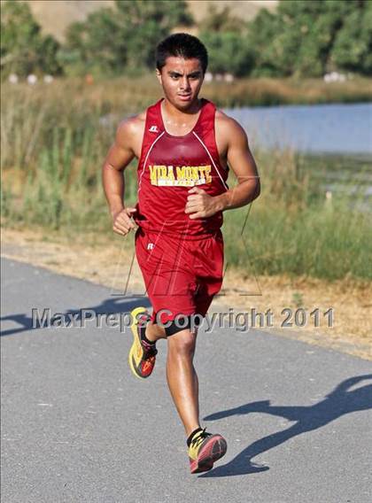 Thumbnail 1 in East Bakersfield Invitational photogallery.
