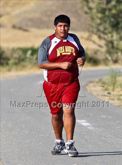 Thumbnail 1 in East Bakersfield Invitational photogallery.