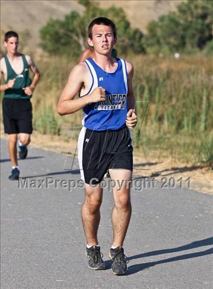 Thumbnail 1 in East Bakersfield Invitational photogallery.