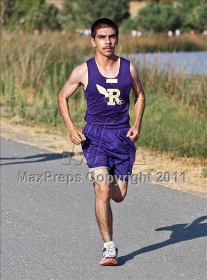 Thumbnail 1 in East Bakersfield Invitational photogallery.