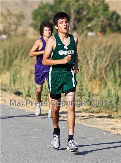 Thumbnail 3 in East Bakersfield Invitational photogallery.