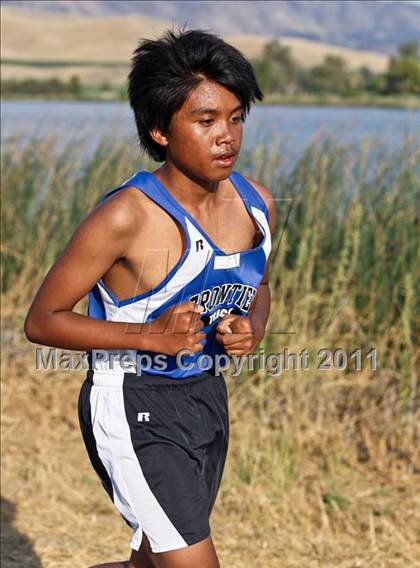 Thumbnail 3 in East Bakersfield Invitational photogallery.